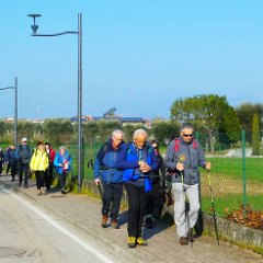 P1180739 Partenza h. 9.40  da Manerba,  piazza Simonati.